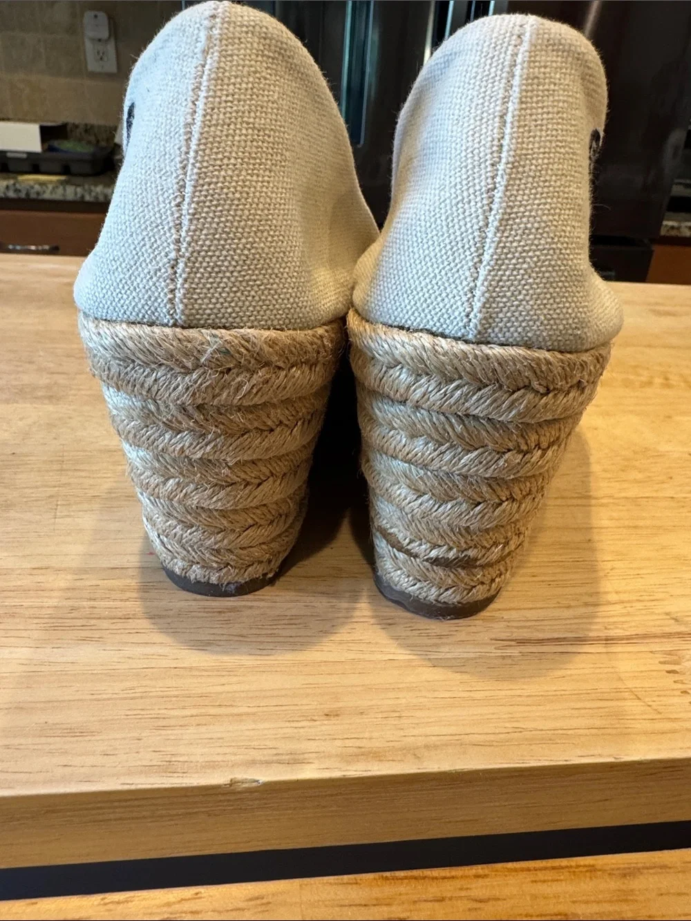 Tory Burch Black and Cream Crisscross Espadrille Flats 8.5